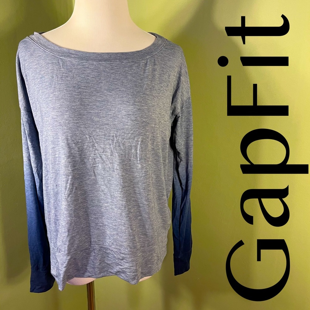 S GAP Fit long sleeved tee-shirt